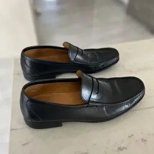 Magnanni | Shoes | Magnanni Classic Flat Loafers In Black  display picture 1